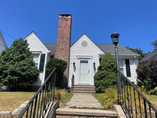 96 Moody Ave, Fairfield, CT, 06825-1926 | Card Image