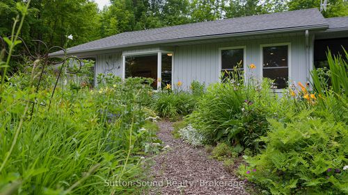 823665 Massie Rd, Chatsworth, ON, N0H1G0 | Card Image