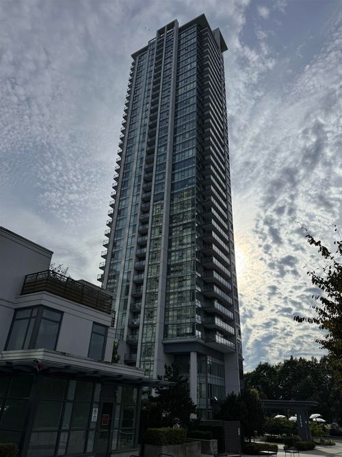 303-4900 Lennox Lane, Burnaby, BC, V5H0G9 | Card Image