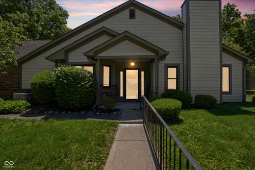 5201 Greenwillow Rd, Indianapolis, IN, 46226-1418 | Card Image