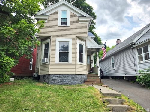 314 Robinson St, Syracuse, NY, 13203-3126 | Card Image
