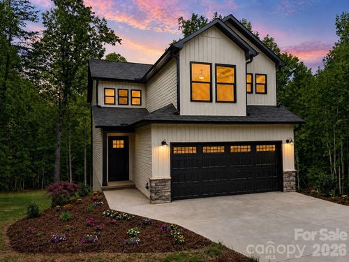 9395 Westridge Dr, Hickory, NC, 28601-9502 | Card Image