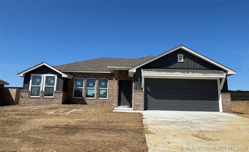 100 S 26th St, Collinsville, OK, 74021-3043 | Card Image