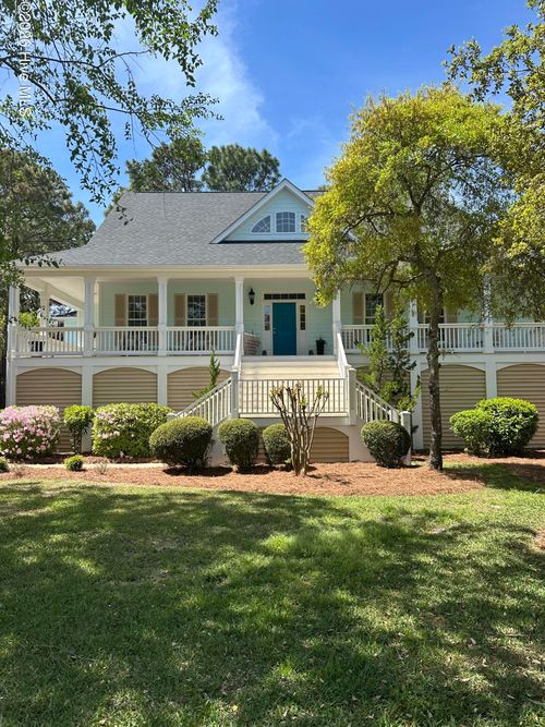 711 Alyssum Ave, Oak Island, NC, 28465-8425 | Card Image