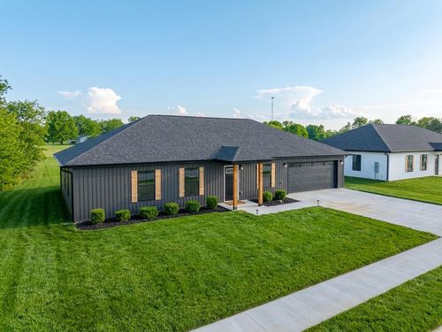 210 Love St, AUXVASSE, MO, 65231-1619 | Card Image