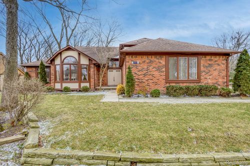 1651 Redbud Dr, Troy, MI, 48098-1969 | Card Image