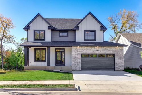 621 Kraewood Dr, Northfield, MN, 55057-6013 | Card Image