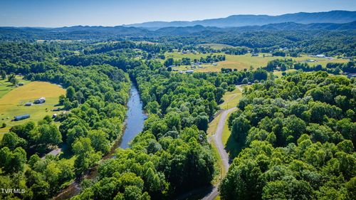 160 & 170 Tailwater Rd, Bluff City, TN, 37618-1543 | Card Image