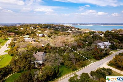 2nd/3rd story Canyon Lake Views!! | Image 1