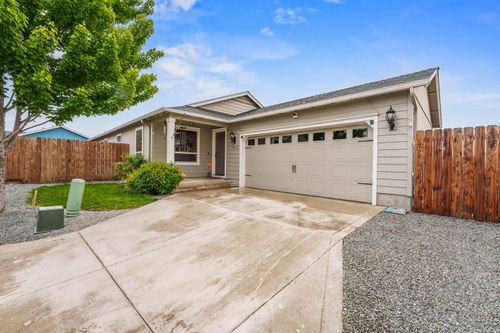 7560 Christie Way, White City, OR, 97503-1814 | Card Image