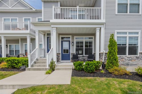 261 Silver Timber Dr, Yaphank, NY, 11980-2069 | Card Image