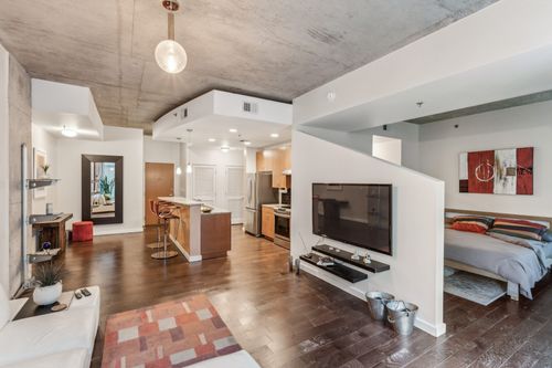 1015-301 Demonbreun St, Nashville, TN, 37201-2235 | Card Image