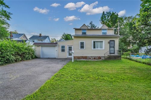 4649 Burleigh Rd, Garfield Heights, OH, 44125-1211 | Card Image