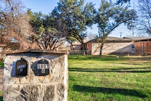 b-5801 Libyan Dr, Austin, TX, 78745-2965 | Card Image