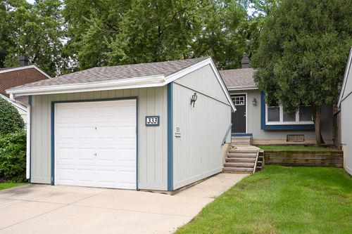 333 Colony Green Dr, Bloomingdale, IL, 60108-2157 | Card Image