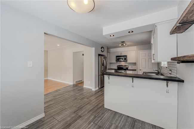 140 Brant Ave, House other with 5 bedrooms, 2 bathrooms and 4 parking in Guelph ON | Image 15