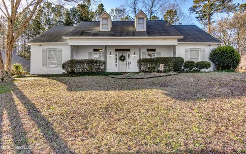 551 Cliffview Dr, Brandon, MS, 39047-9189 | Card Image