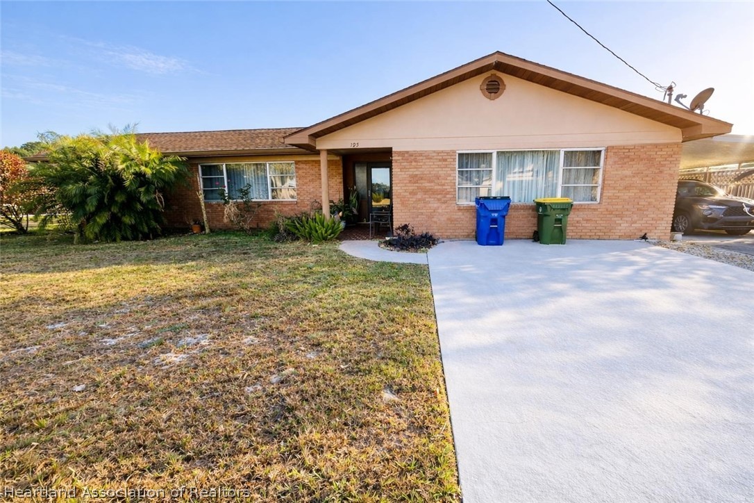Residential in Sebring