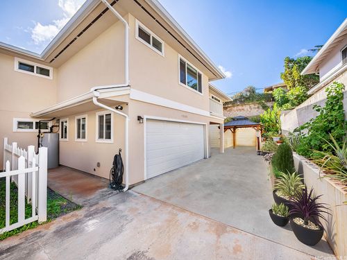 a-99-530 Halawa Heights Rd, Aiea, HI, 96701-3211 | Card Image