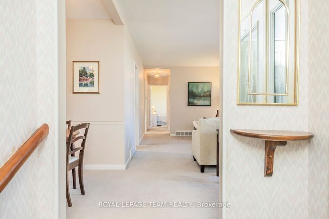 24 Ellery Cres, House other with 3 bedrooms, 2 bathrooms and 4 parking in Nepean ON | Image 4