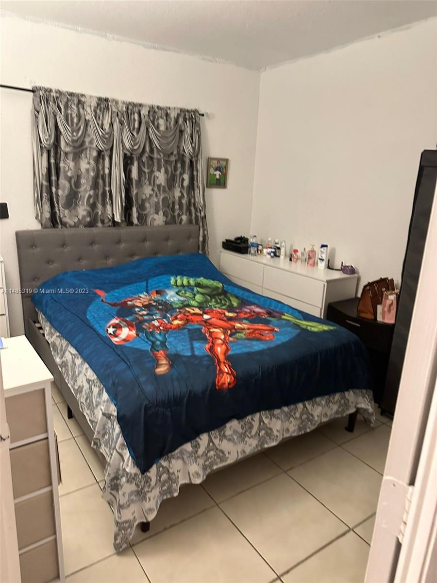 84th St, Miami, FL 33150