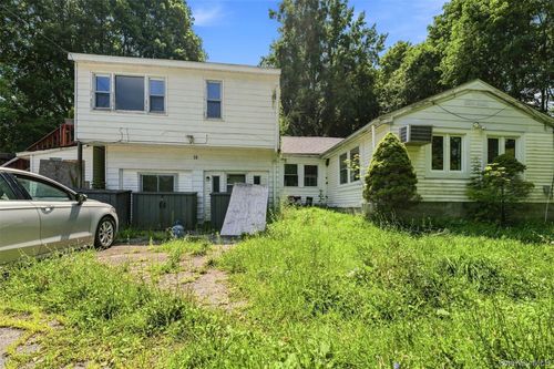 26 Weitz Rd, East Fishkill, NY, 12533-6874 | Card Image