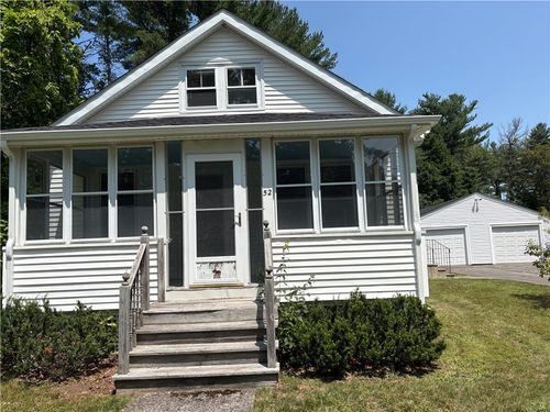 52 Carpenter St, Seekonk, MA, 02771-1105 | Card Image