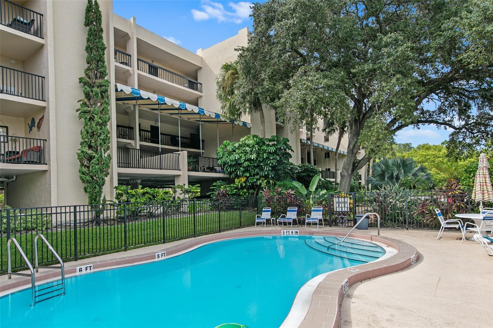 206 Tarpon Point, For Sale in Tarpon Springs Zoocasa