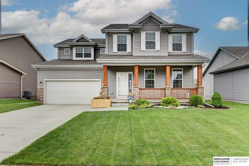8211 N 172nd St, Bennington, NE, 68007-3288 | Card Image