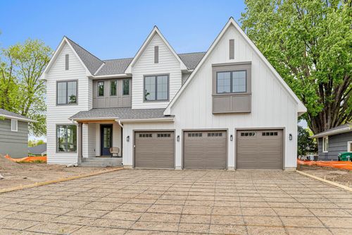 6100 Abbott Ave S, Edina, MN, 55410-2814 | Card Image