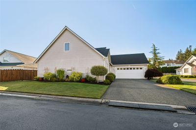 17007 91st Avenue E, House other with 2 bedrooms, 1 bathrooms and 2 parking in Puyallup WA | Image 2