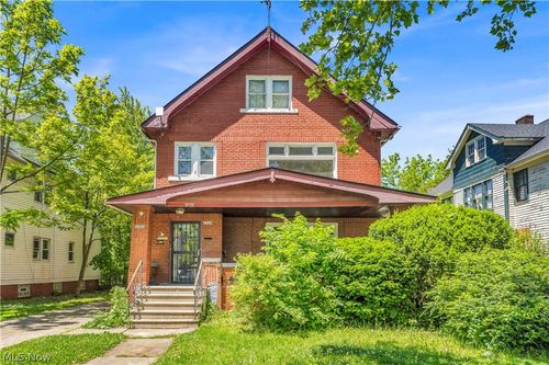 2up-3526 East Boulevard, Cleveland, OH, 44105 | Card Image