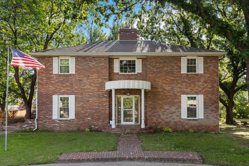 401 N Kansas St, Haven, KS, 67543-9275 | Card Image