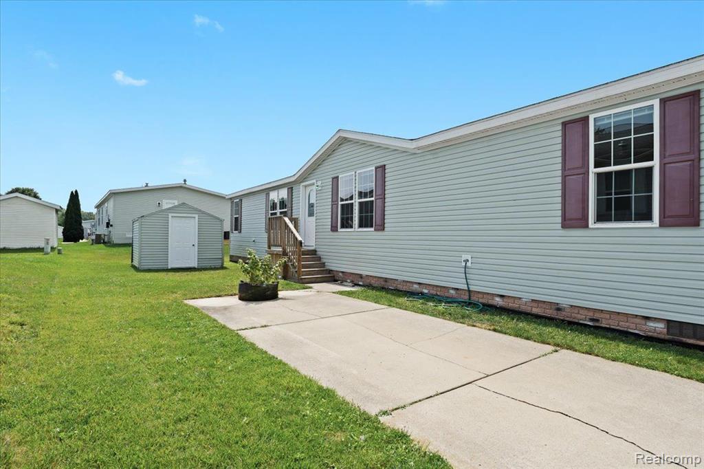 Wood Run Cir, South Lyon, MI 48178 #1