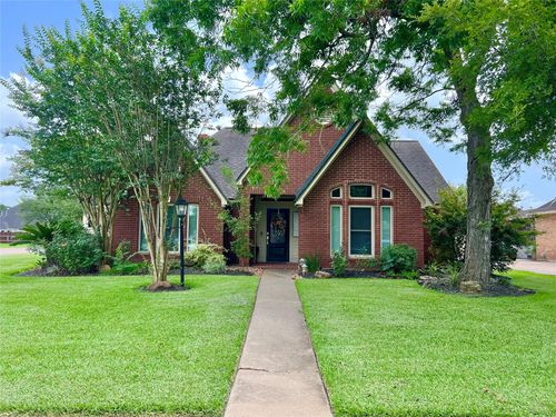 51 S Trillium Ct, Lake Jackson, TX, 77566-4547 | Card Image