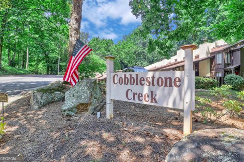 76 Cobblestone Crk, Peachtree City, GA, 30269-1135 | Card Image