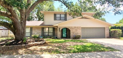 2714 English Dr, Ocean Springs, MS, 39564-5409 | Card Image
