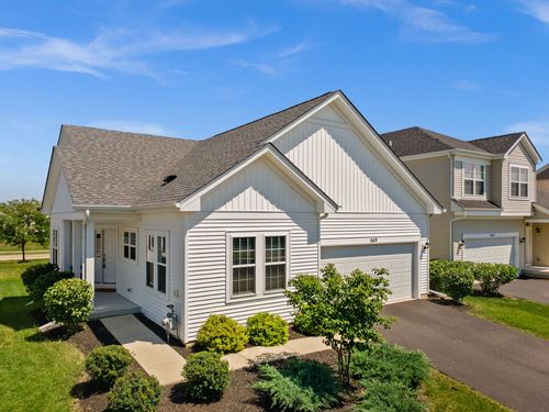 649 Elizabeth St, Elburn, IL, 60119-3402 | Card Image