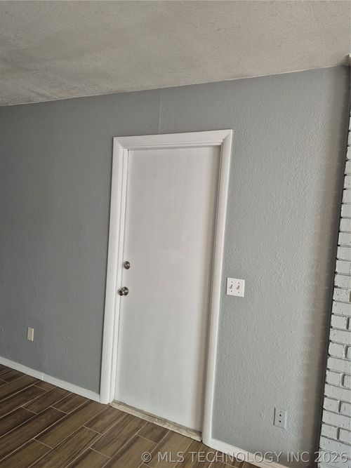 108 S E Ave, Bixby, OK, 74008-4526 | Card Image