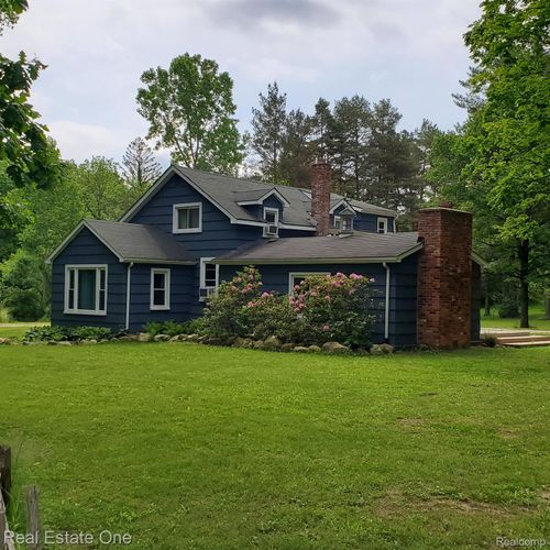 249 Buell Rd, Oakland, MI, 48363-2305 | Card Image