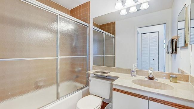 810 - 810 Congressional Way, Condo with 2 bedrooms, 2 bathrooms and null parking in Deerfield Beach FL | Image 20