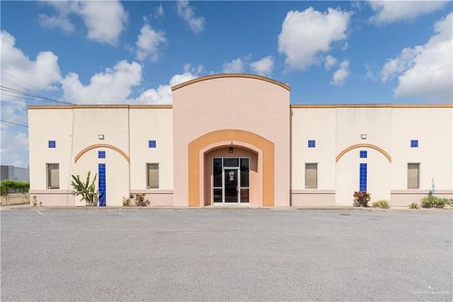 ste-c-111 N 17th St, Donna, TX, 78537-2969 | Card Image