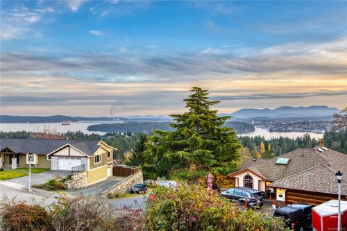 3688 Glen Oaks Dr, Nanaimo, BC, V9T5A1 | Card Image