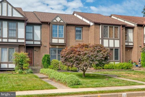 27 Faraday Dr, LUTHERVILLE TIMONIUM, MD, 21093-2936 | Card Image