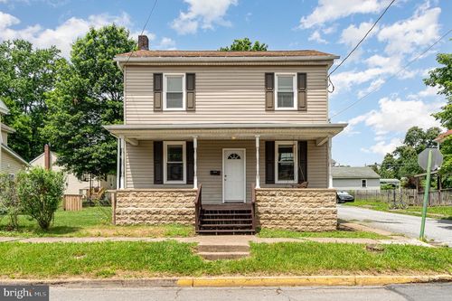 615 N High St, DUNCANNON, PA, 17020-1526 | Card Image