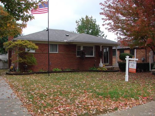 8878 Merriman Rd, Livonia, MI, 48150-3951 | Card Image