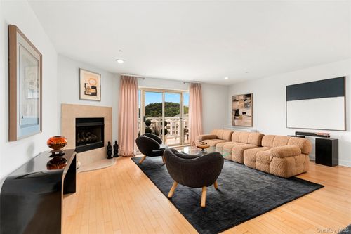 417 Harbor Cv, Piermont, NY, 10968-1086 | Card Image
