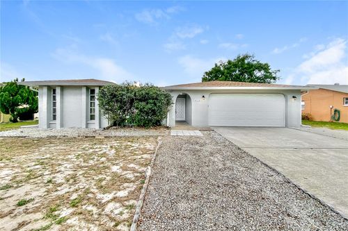 4153 Woodtrail Blvd, NEW PORT RICHEY, FL, 34653-6650 | Card Image