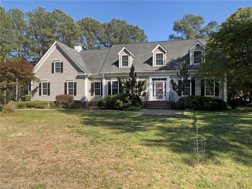 229 Skipjack Ln, Cobbs Creek, VA, 23035-2090 | Card Image