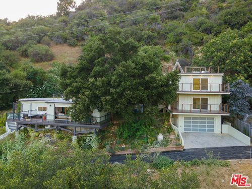 563 Canon View Trl, Topanga, CA, 90290-3802 | Card Image